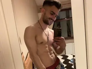 JohnnyRamirez camshow